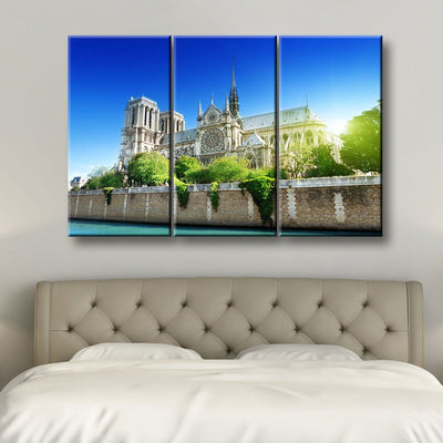 Notre Dame Church - Amazing Canvas Prints