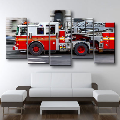 Fire Truck - Amazing Canvas Prints