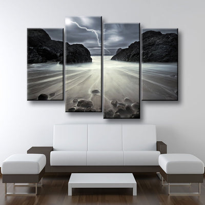 Lightning Strike - Amazing Canvas Prints