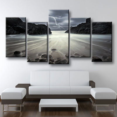 Lightning Strike - Amazing Canvas Prints