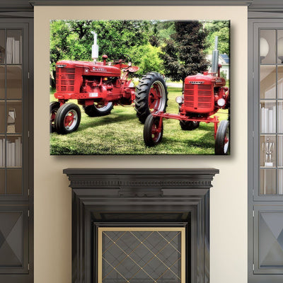 Old Farmall Tractor - Amazing Canvas Prints